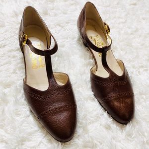 New Salvatore Ferragamo Brown T-Strap Flats